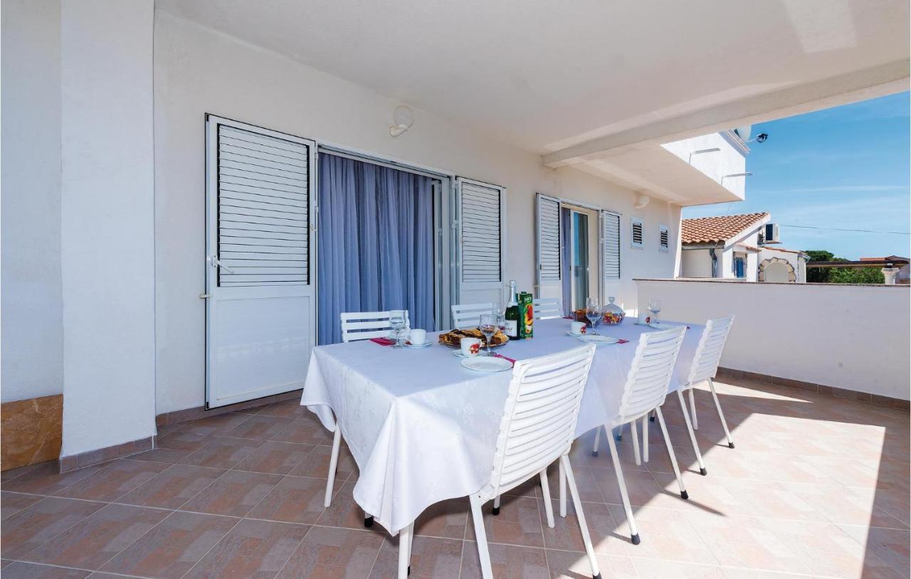 4 Bedroom Cozy Apartment In Vodice Exteriér fotografie