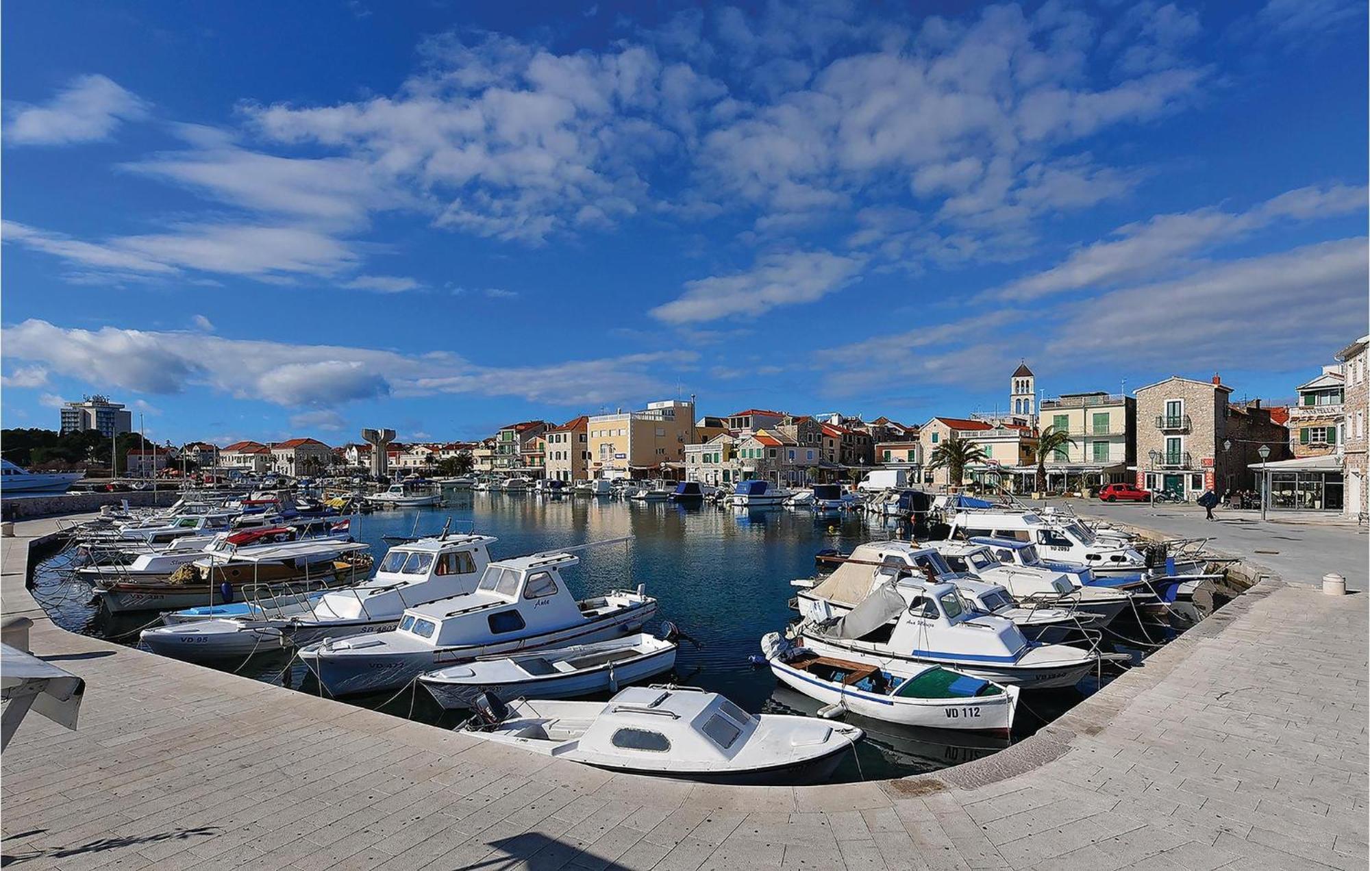 4 Bedroom Cozy Apartment In Vodice Exteriér fotografie